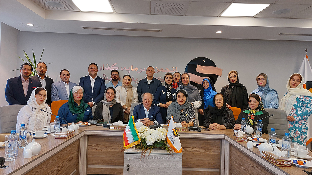 نشست مشترک انجمن سرمایه گذاران و کارآفرینان کیش با انجمن صنفی کارفرمائی زنان فعال اقتصادی ساختمانی
